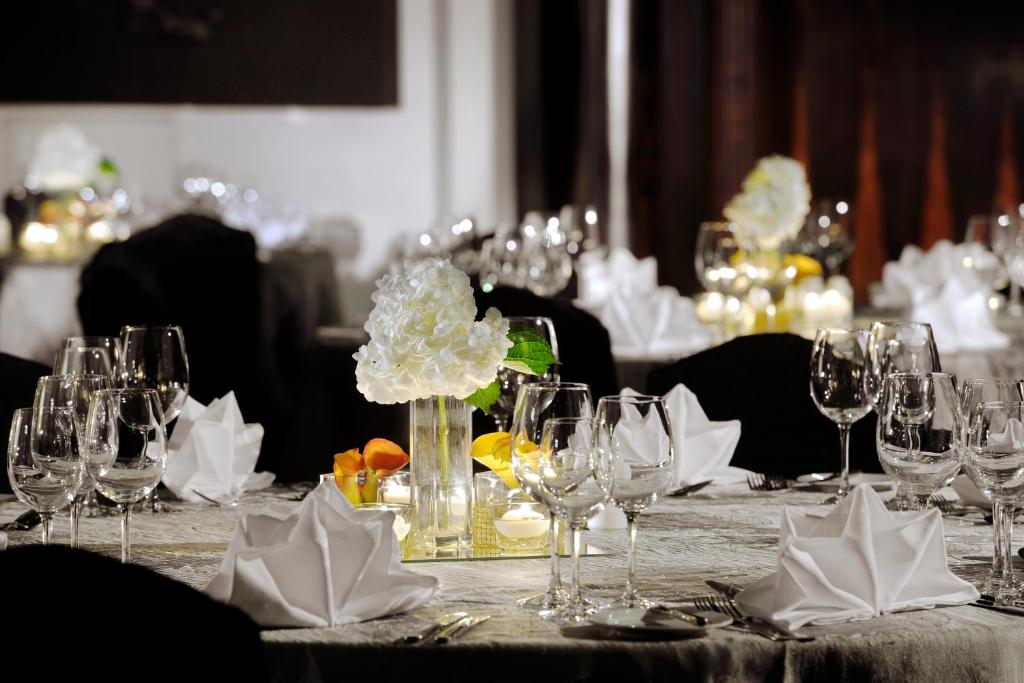 Palace Downtown | Dubai Essentials | All-Inclusive Escape