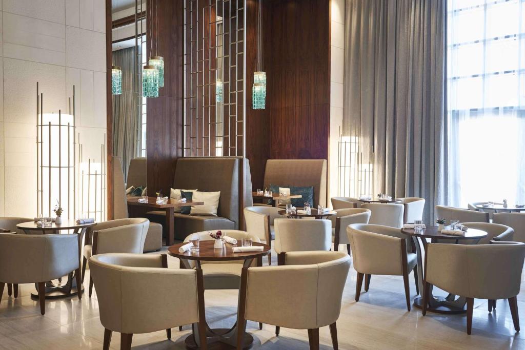 Hilton Metropolitan | Dubai Essentials | All-Inclusive Escape