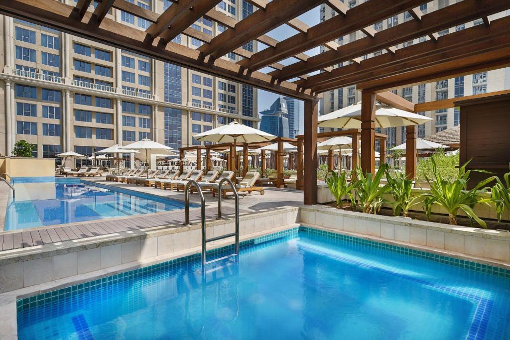 Hilton Metropolitan | Dubai Essentials | All-Inclusive Escape