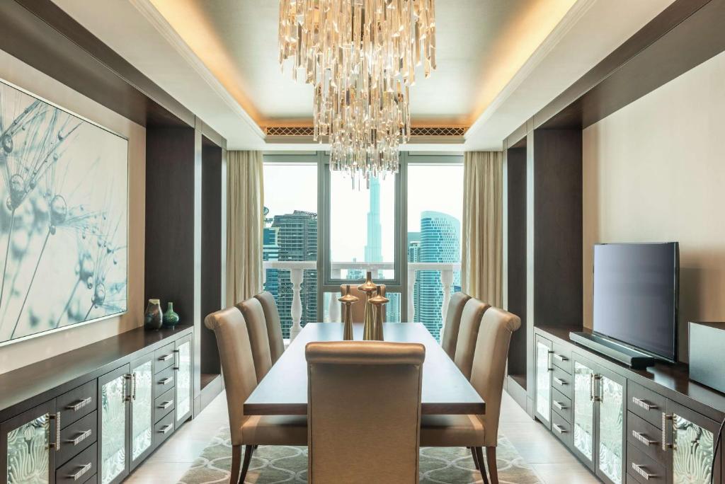 Hilton Metropolitan | Dubai Essentials | All-Inclusive Escape