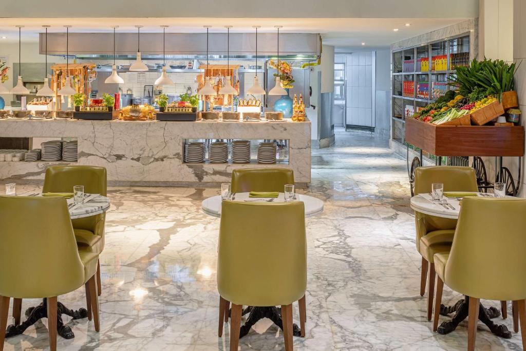 Hilton Metropolitan | Dubai Essentials | All-Inclusive Escape